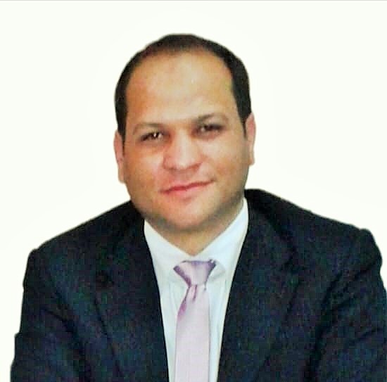 الدكتور احمد شاهين خبير دولي في تربية النحل كلية الزراعة جامعة الأزهر مصر