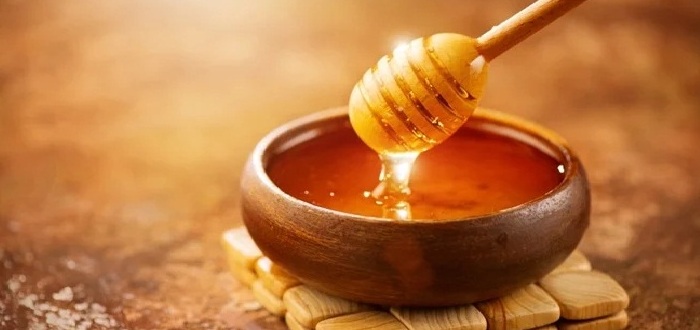 ما هي الطريقة الصحيحة لتناول العسل للشفاء من الأمراض؟